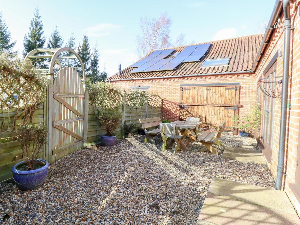 Stable Cottage Bradenham  Exterior photo