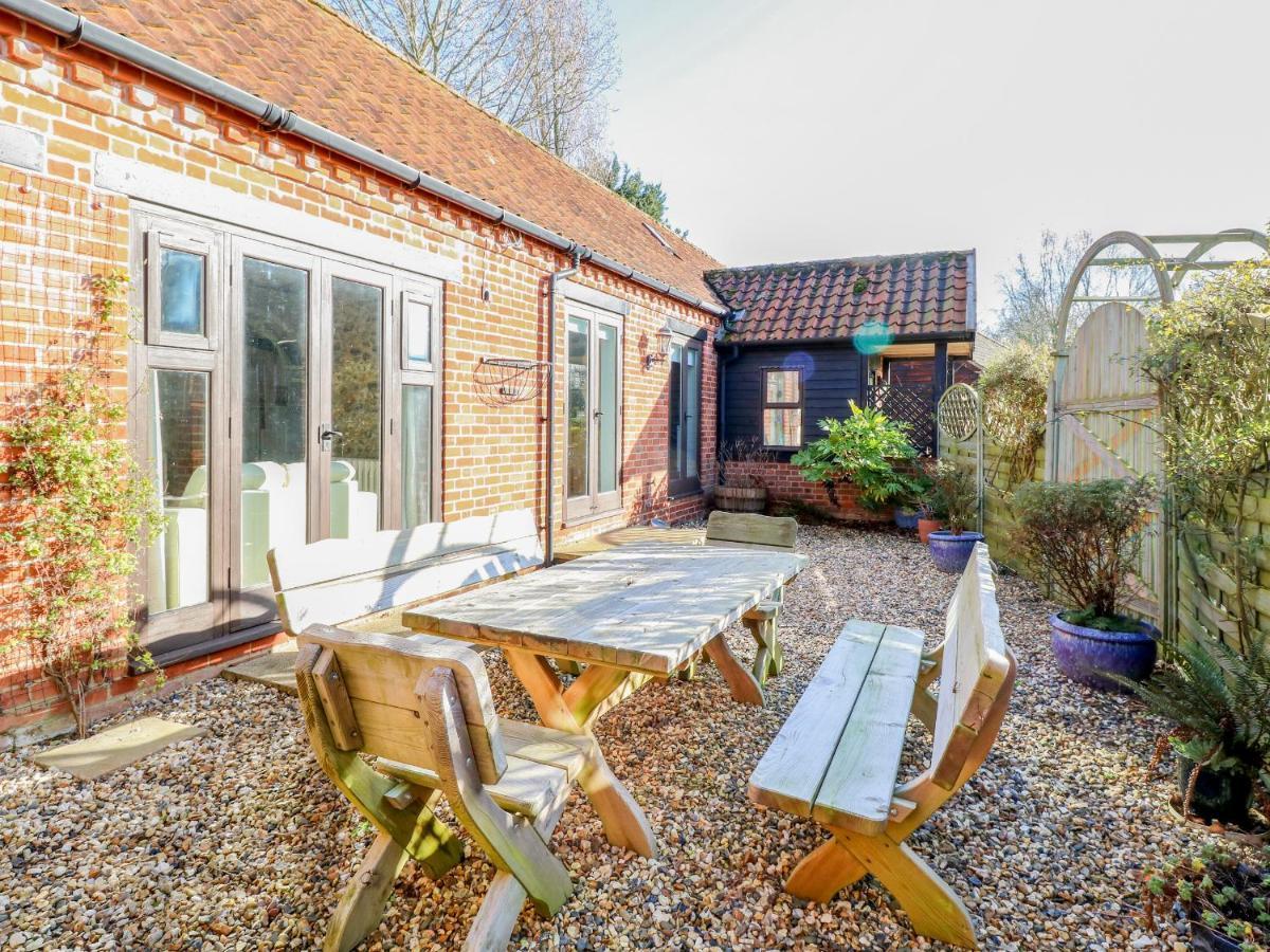 Stable Cottage Bradenham  Exterior photo