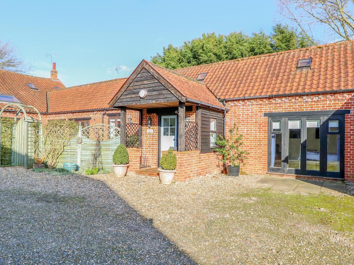 Stable Cottage Bradenham  Exterior photo